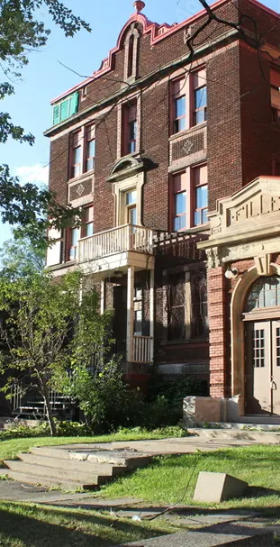 Architecture et patrimoine - le cadre d-une vie d-exception